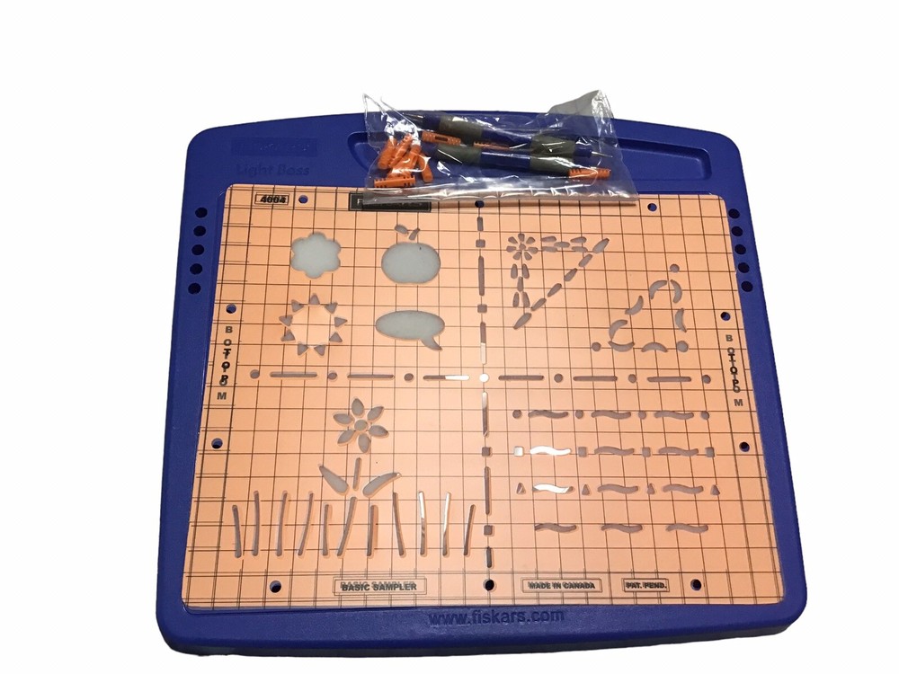 FISKARS LightBoss Ultimate Light Box Embossing & Tracing Made Easy