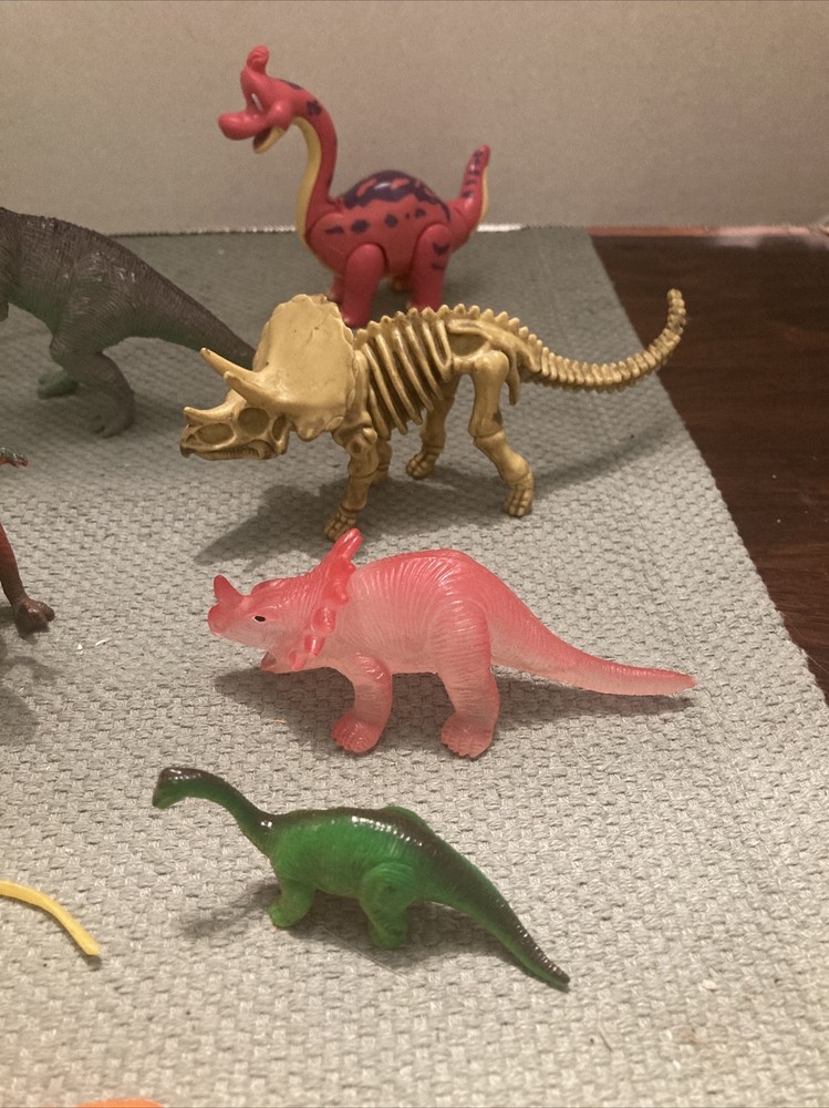 Plastic Dinosaur lot