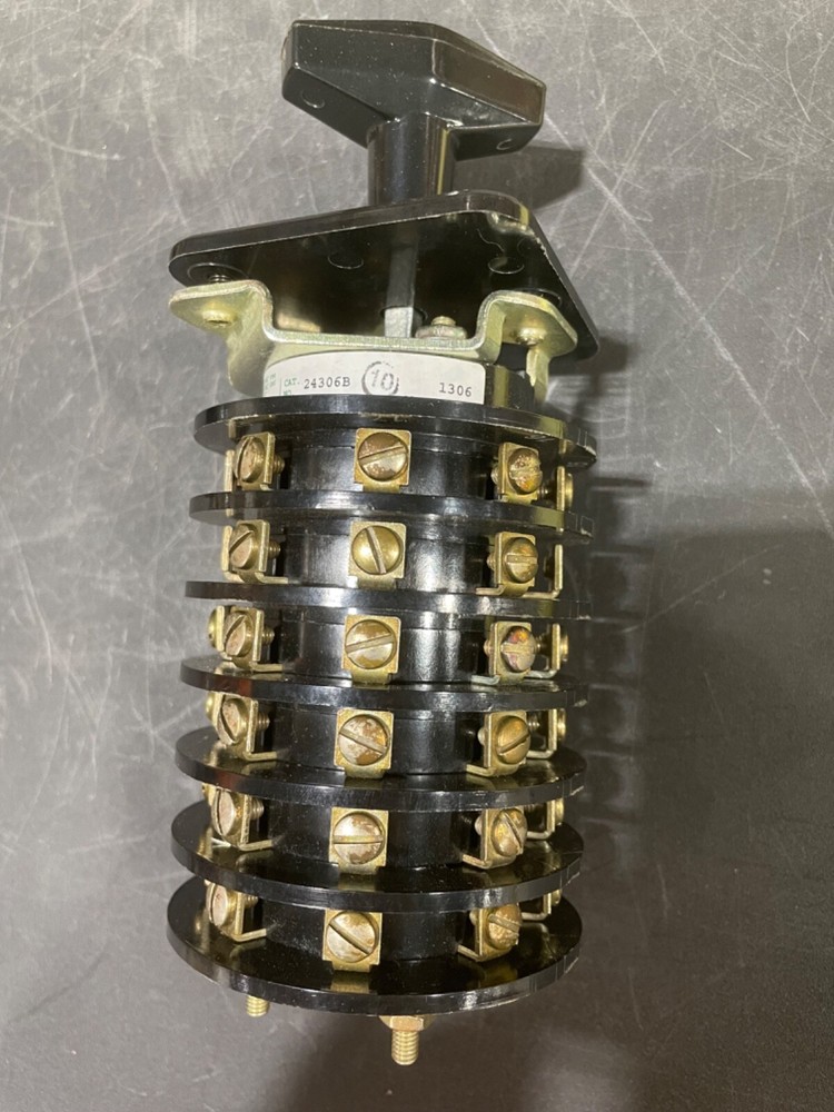 Electroswitch Series 24 Engine Control Rotary Switch 24306B Used