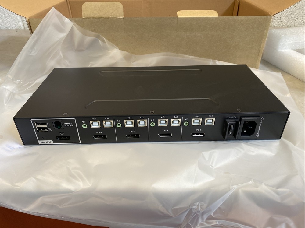 IOGEAR 4-Port Single View DisplayPort Secure KVM Switch w/Audio and CAC Support