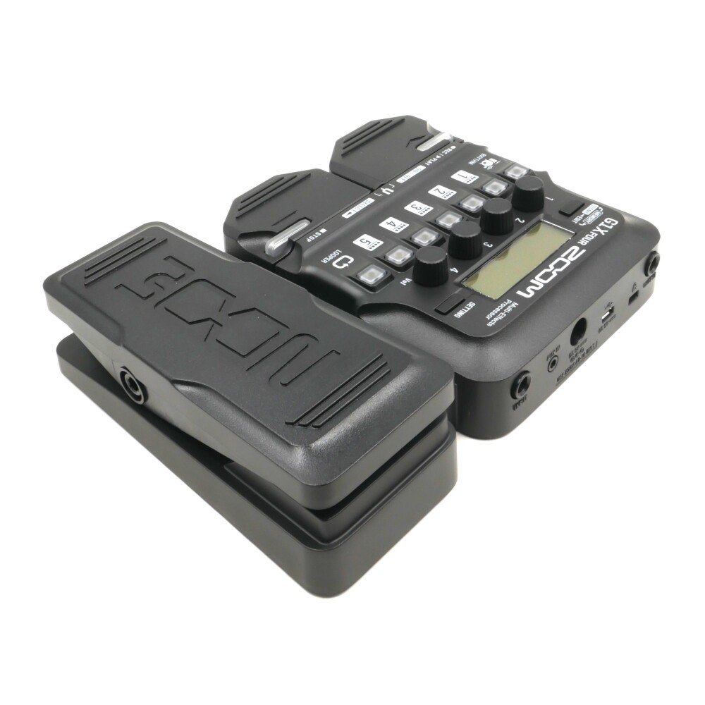 Zoom G1X FOUR Guitar Multi-Effects Processor with Expression Pedal **OPEN BOX**