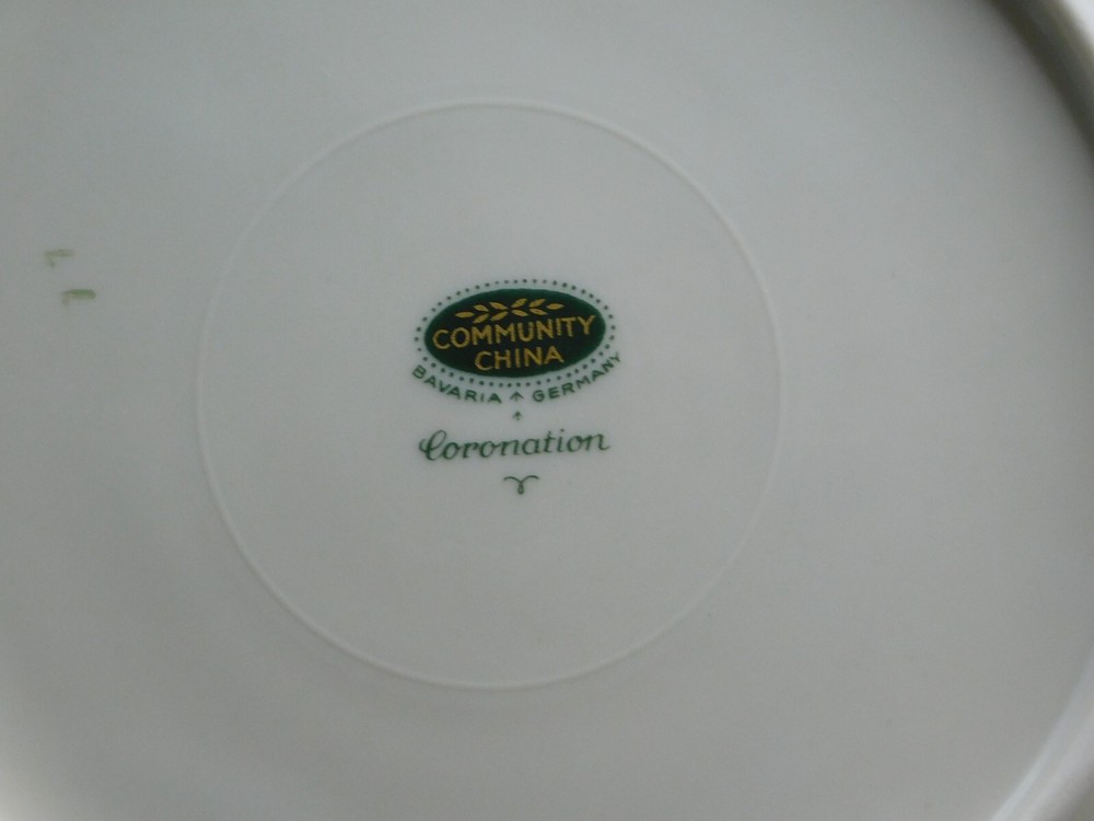 COMMUNITY CHINA CORONATION Oval Vegetable