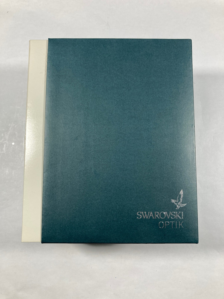 Swarovski EL 8x32 Binocular with Case - Open Box