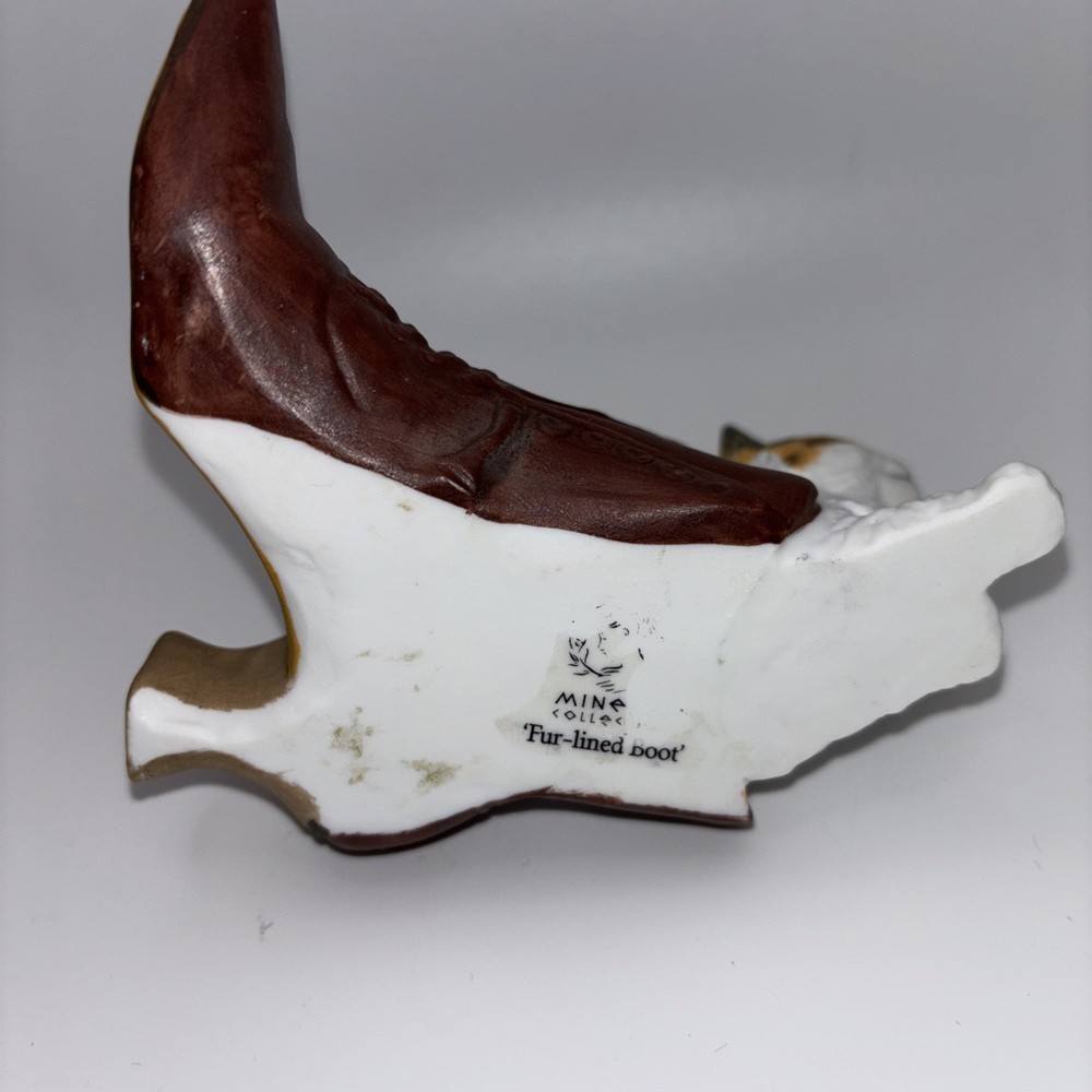 Fur-Lined Boot Kitty Cat Sculpture Mine Collection Porcelain