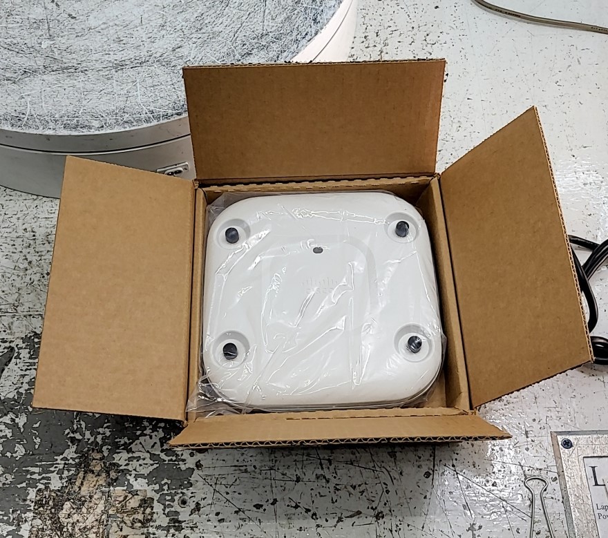 NEW OPEN BOX CISCO AIR-CAP2702E-B-K9 Wireless Access Point SEE NOTES