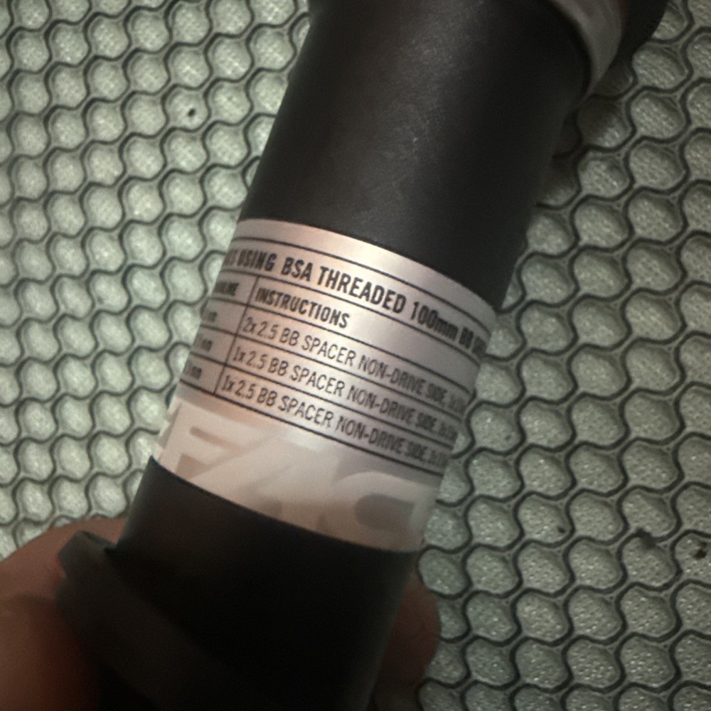 24mm RaceFace Team XC X-Type External Bottom Bracket: BSA 100mm BB Shell