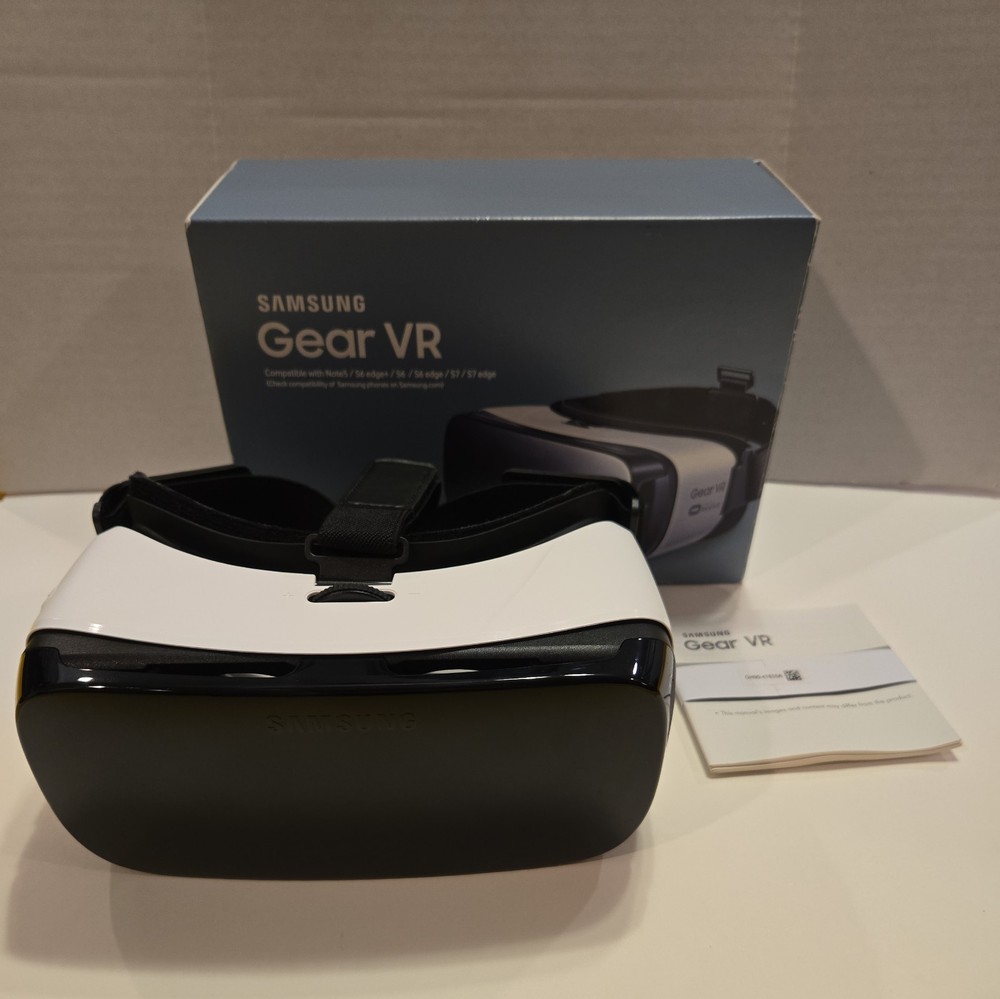 Samsung Gear VR Powered by Oculus