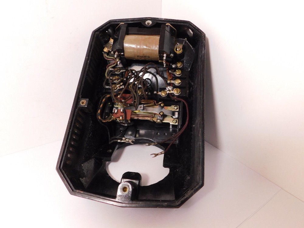 Original AUTOMATIC ELECTRIC BAKELITE A/E 40 HOUSING w/Handle & in Very Good Cond