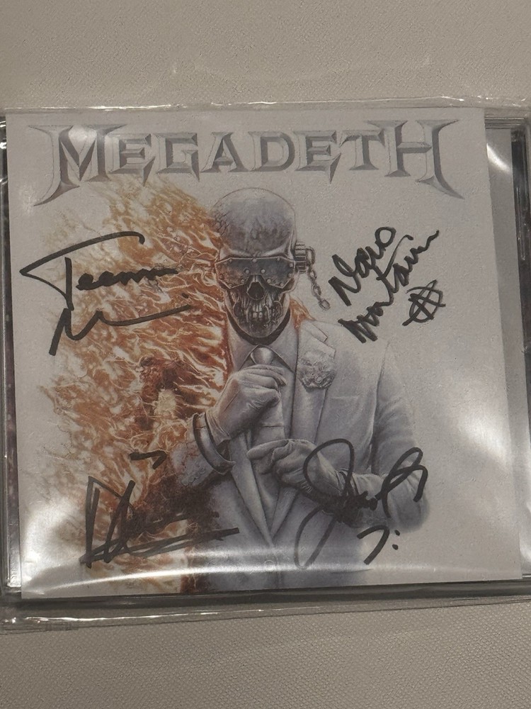 New Megadeth CD & Signed by all members insert