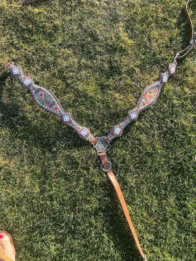 Blingy Breast Collar