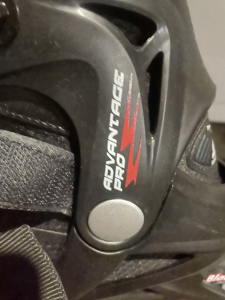 Blade runner Advantage pro Skate Size 9