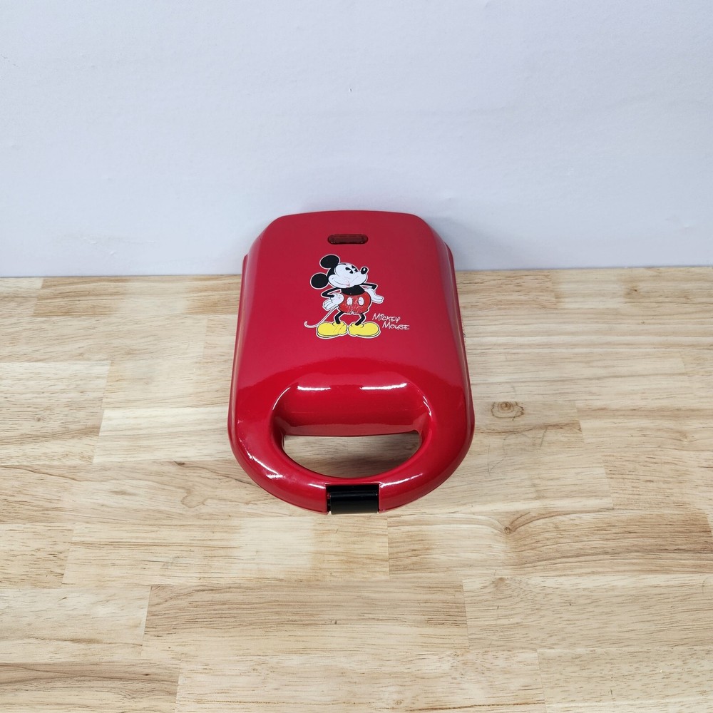 Disney Mickey Mouse Cake Pop Maker