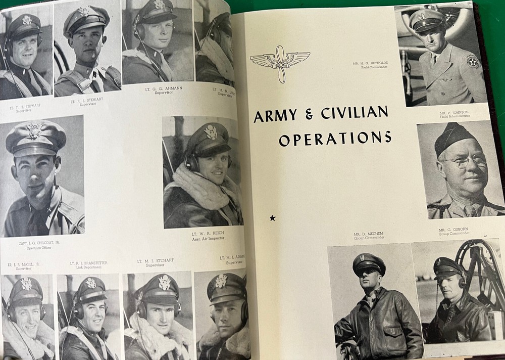WAR EAGLE ARMY AIR FIELD PILOT CLASS BOOK 44-H