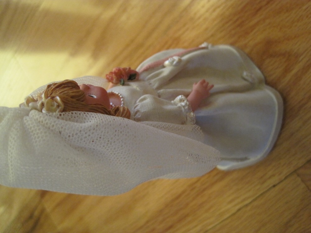 Madame Alexander Bride Figurine 6"