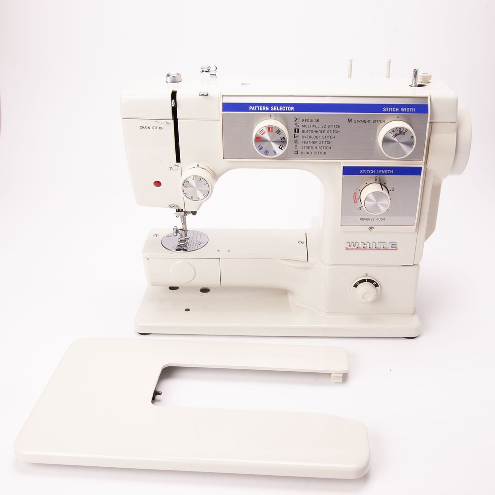 White 742 Sewing Machine Complete Case Accessories