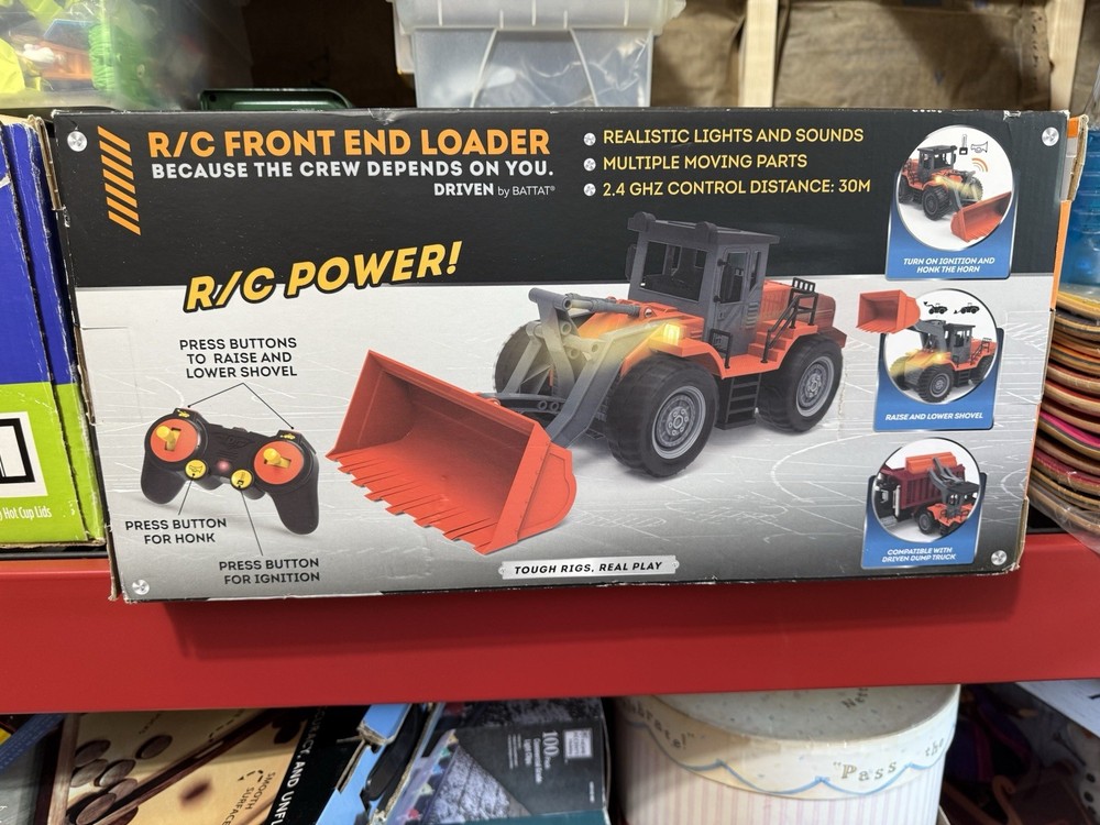 DRIVEN R/C FRONT END LOADER BY BA TTAT