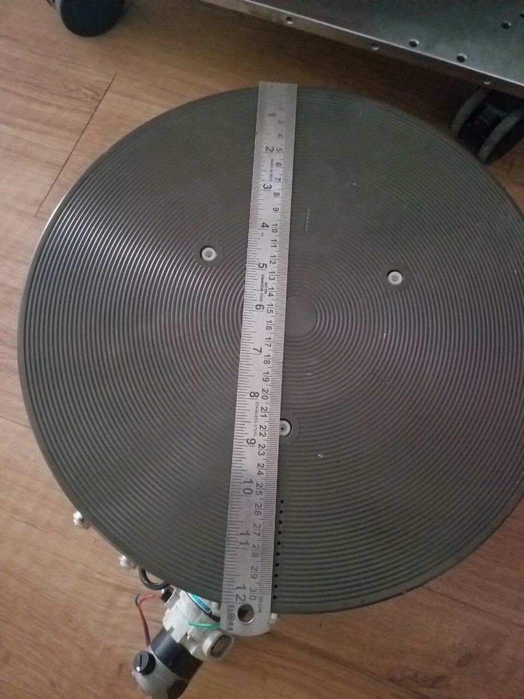 LARGE 31cm TURNTABLE with vacumm table
