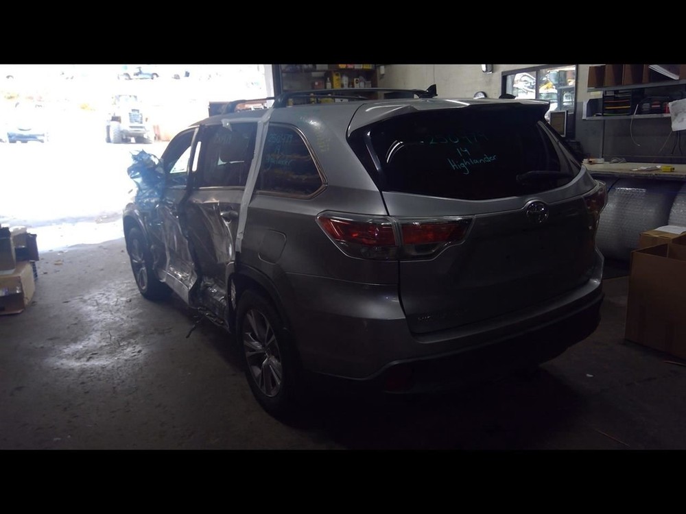 Multiplex Network Body Control Module Fits 15 HIGHLANDER 89221-0E230