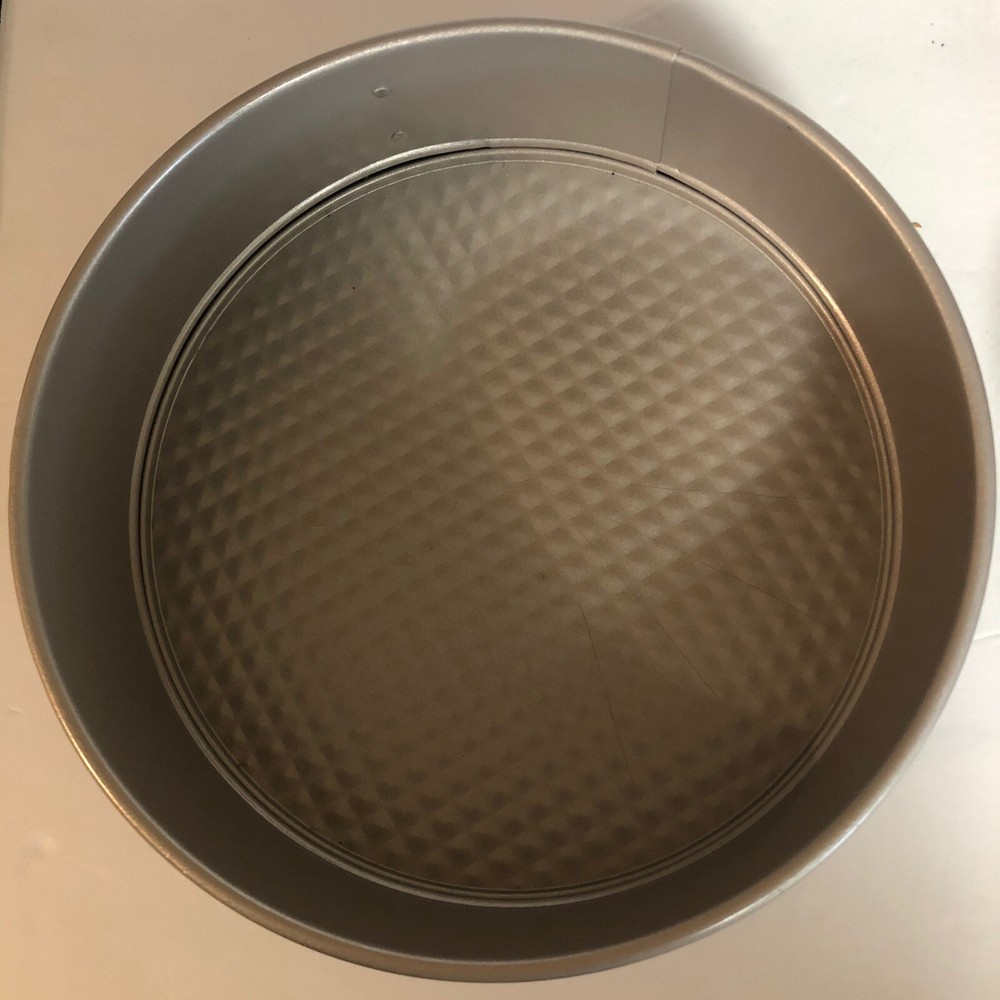 WILTON PERFECT PERFORMANCE PLUS 3 Pc SPRINGFORM SET NONSTICK BAKEWARE