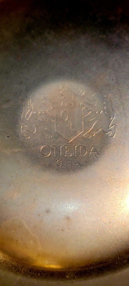 Oneida Silverplate Vintage Single Candlestick Embossed Rosettes
