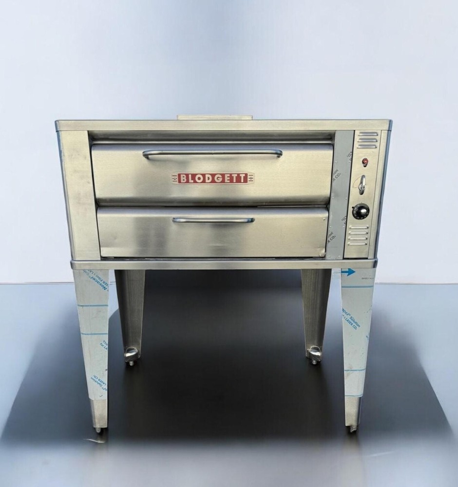 Blodgett 911 Floor Model Single Multi-Purpose Deck Oven -Gas- Refurbished