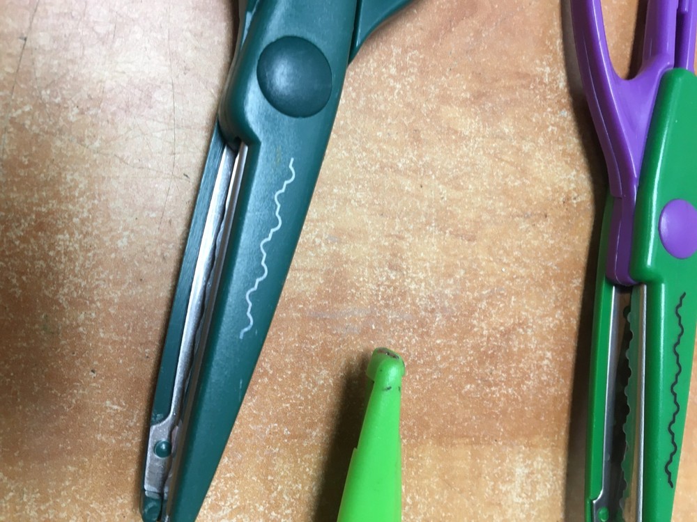 Fiskars & others Paper Edgers Decorative Edge Craft Scissors - 6 Pair + Normal