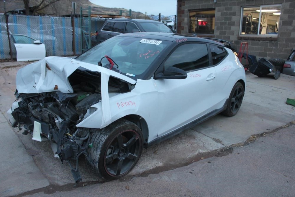 Camera/Projector Camera Front Windshield Mounted Fits 19-20 VELOSTER 611533