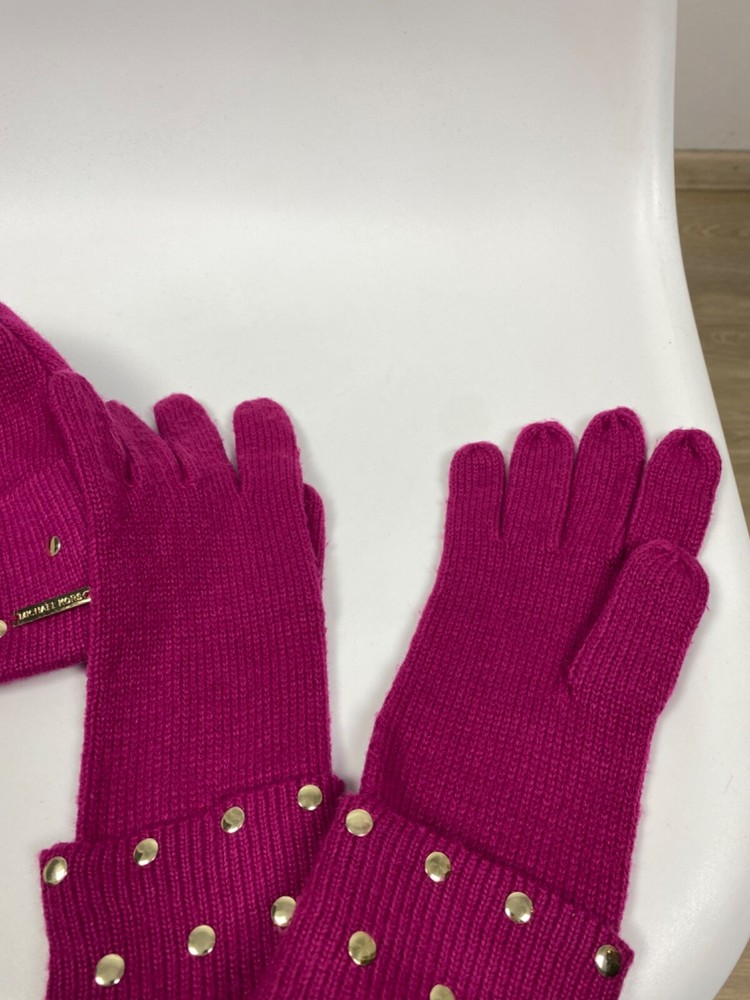 Michael Kors Beanie + Gloves Set