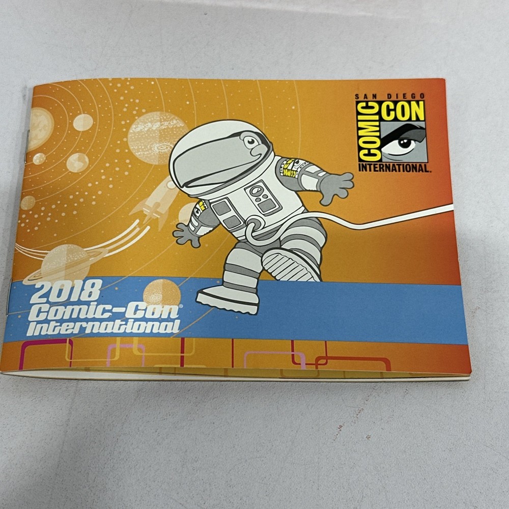 SAN DIEGO COMIC-CON 2018 ENAMEL PIN BOX & BOOK