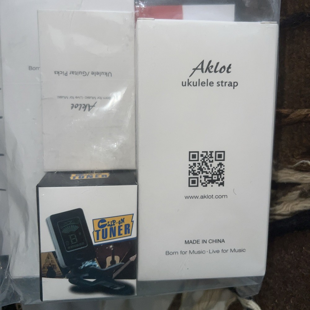 Aklot ukulele Complete With Everything You Need!