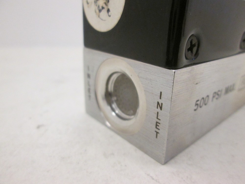 Unit UFC-1100A, Mass Flow Controller MFC, N2, 5 SLM, Used