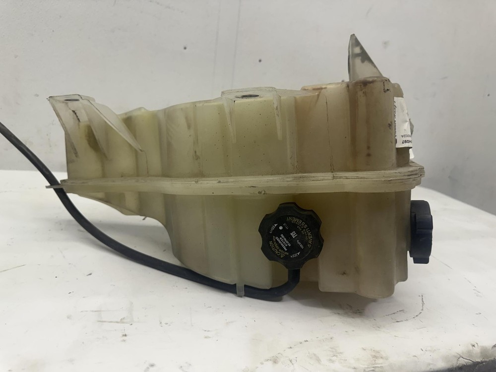 2008-2020 Freightliner CASCADIA Radiator Overflow Bottle - Used