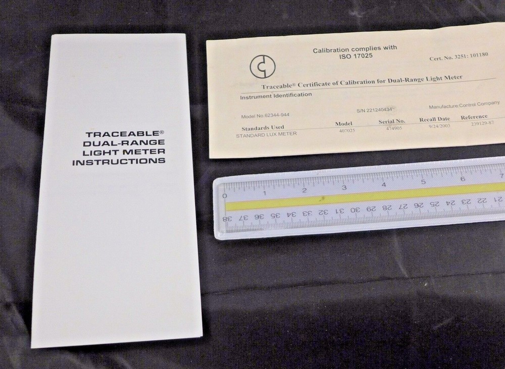 VWR Light meter, dual range, traceable #62344-944