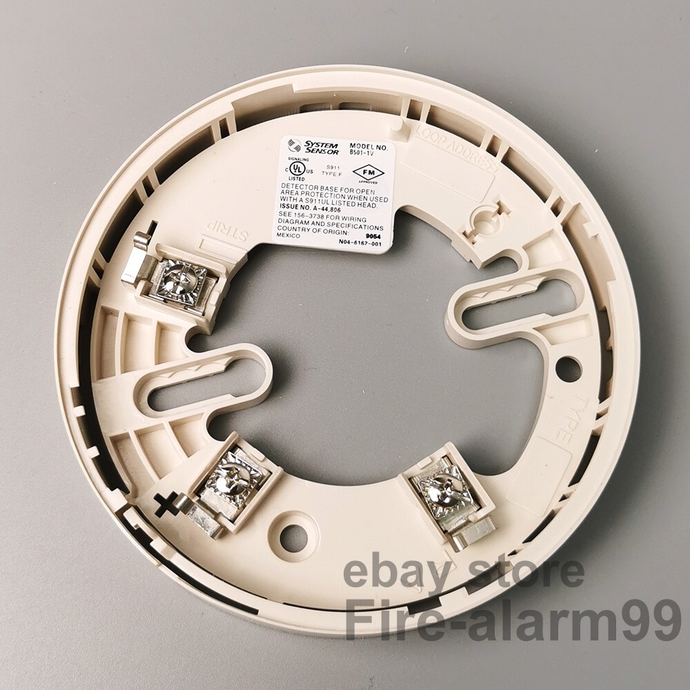 BRAND NEW SYSTEM SENSOR B501 DETECTOR BASE