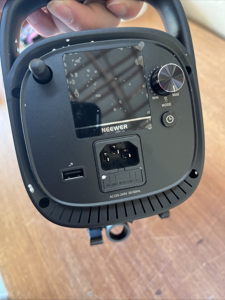 NEEWER CB60 LED VIDEO LIGHT