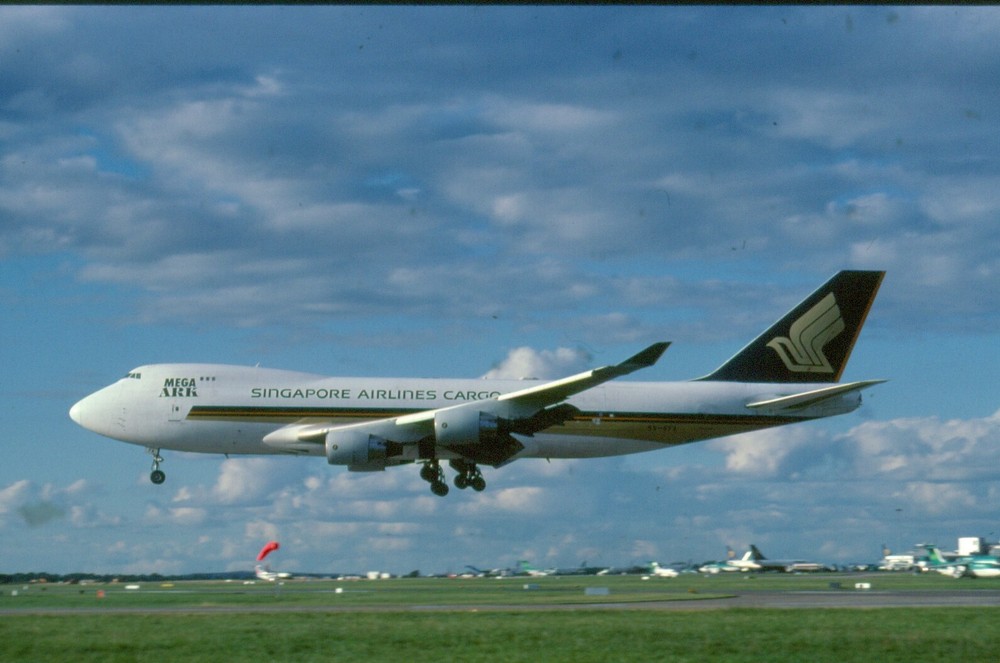 9V-SPA ORIGINAL KODAK SLIDE (B-276)