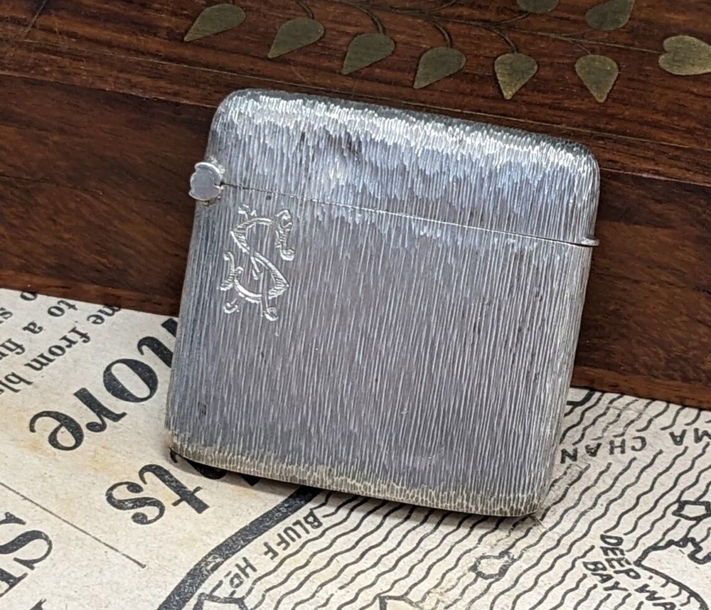 Antique 800 Silver Brushed Tree Effect SM Match Striker Vesta Case