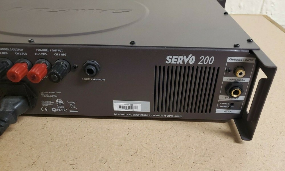 Samson Tech Servo 200 Power Amplifier 2-Channel Relay-controlled Power-on 200W