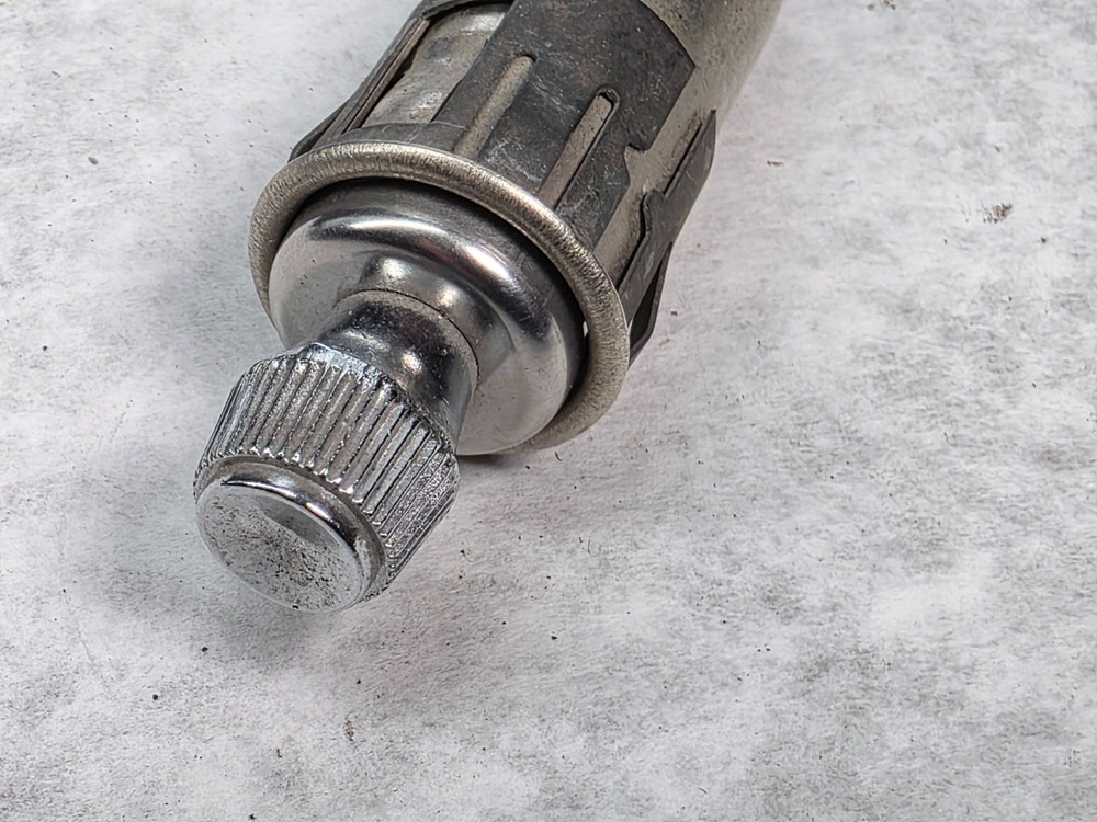 71-87 Toronado Cigarette Lighter w Element PONIN49300