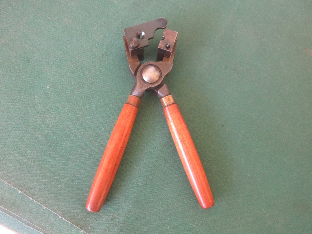 LYMAN BULLET MOLD .30 CAL 311410 - 944