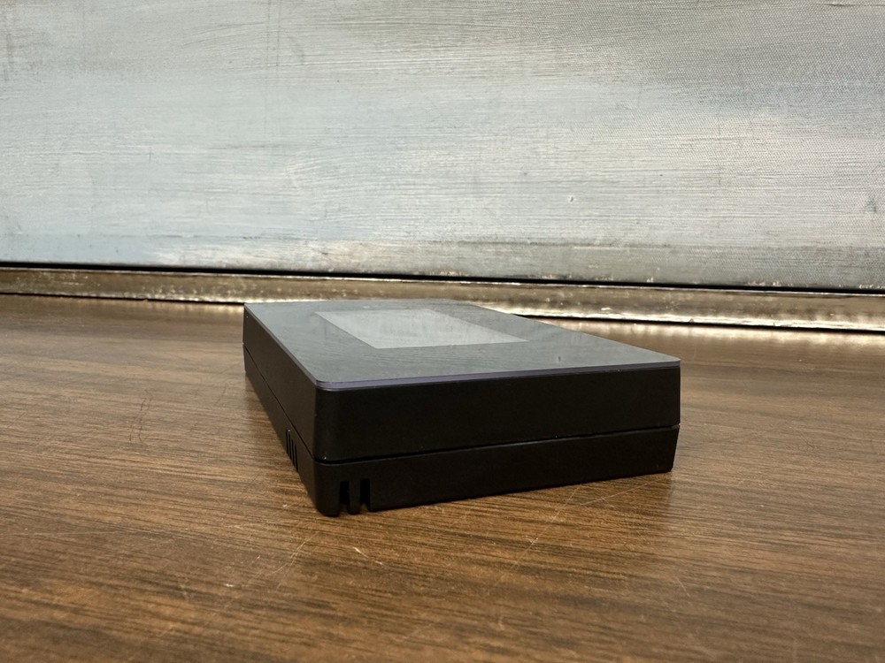 Savant CLI-W200B-00 Smart Thermostat - Black Works Great