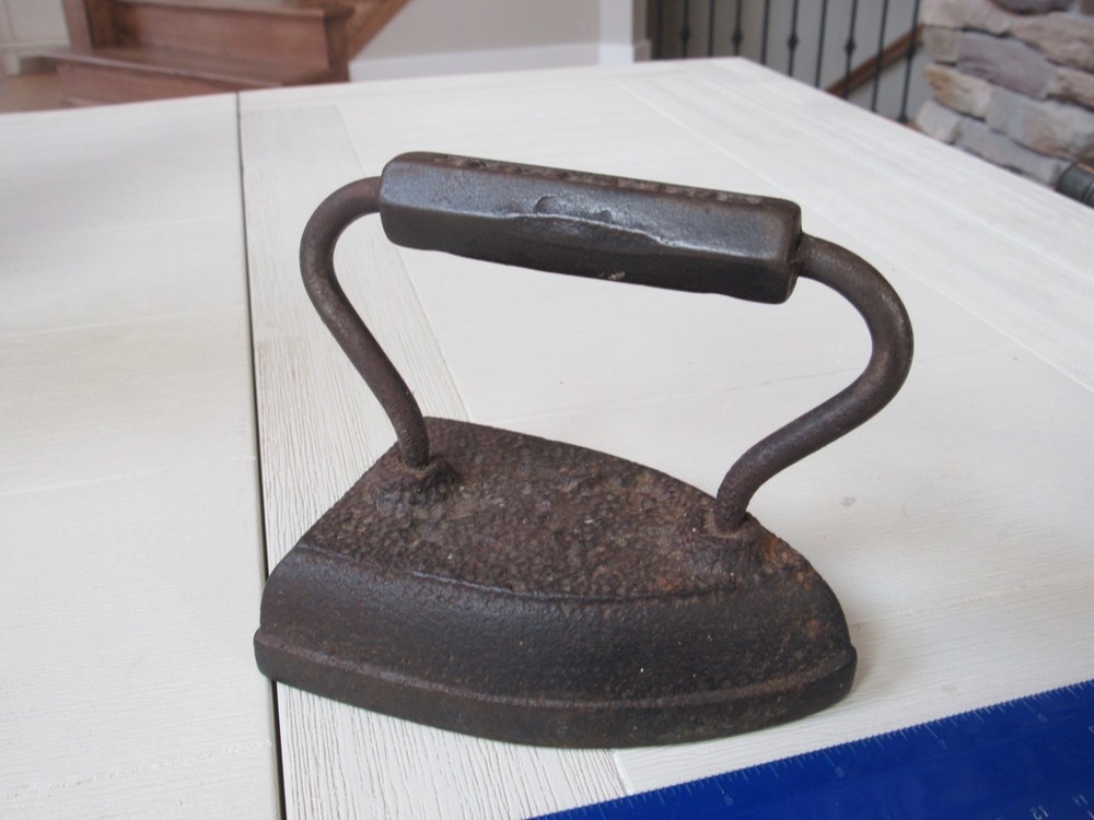 Vintage Cast Iron Geneva Flat Iron