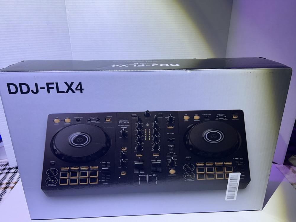 Pioneer DJ DDJ-FLX4 2-Channel DJ Controller - Black