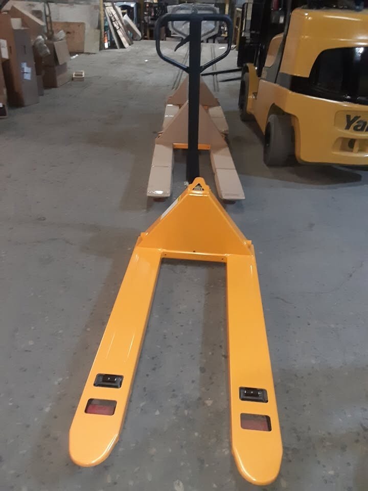 New standard 27 x 48 manual pallet jack 5500 lb. capacity