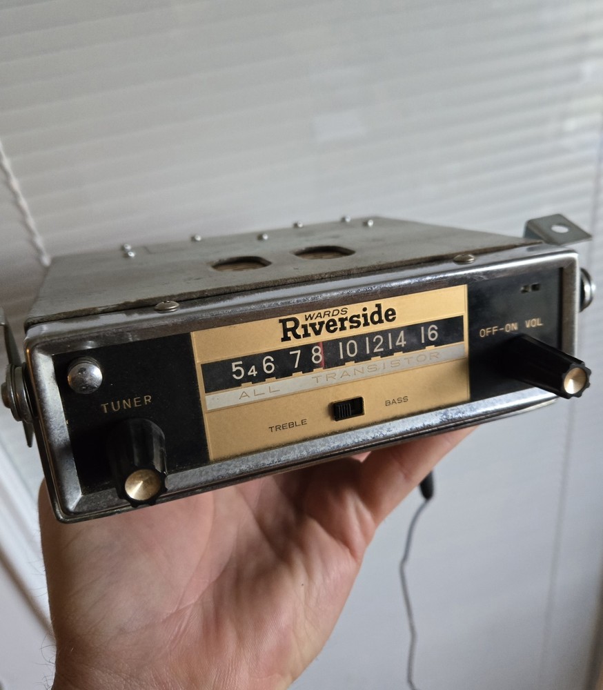 Wards Riverside All Transistor Portable Radio