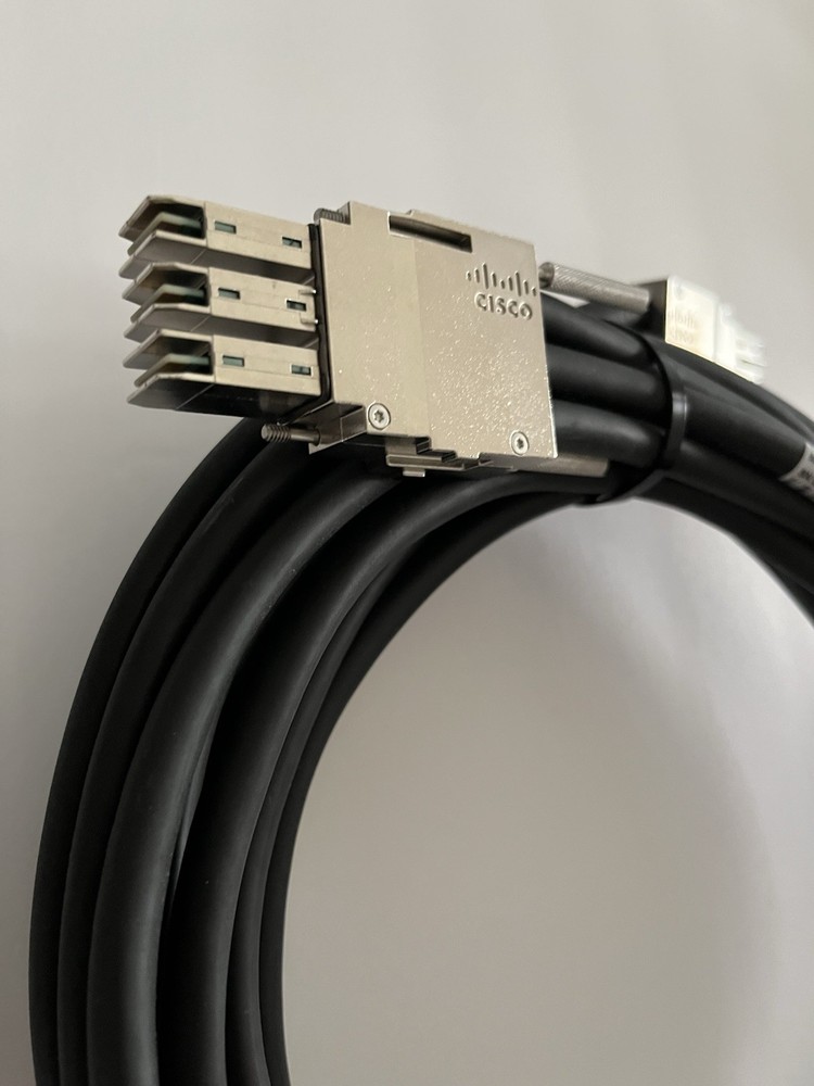 Cisco STACK-T1-3M V01 Stack Wise Stacking Cable 800-40405-01 UNTESTED
