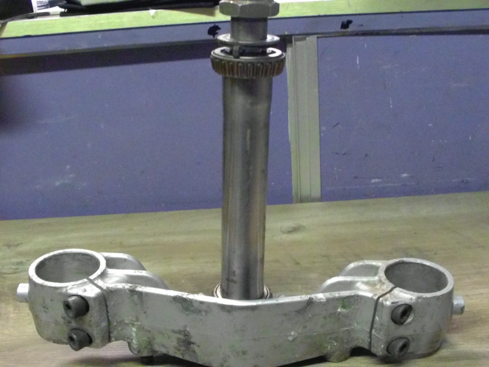 2007 Kawasaki Vulcan 2000 Lower Triple Tree - OEM