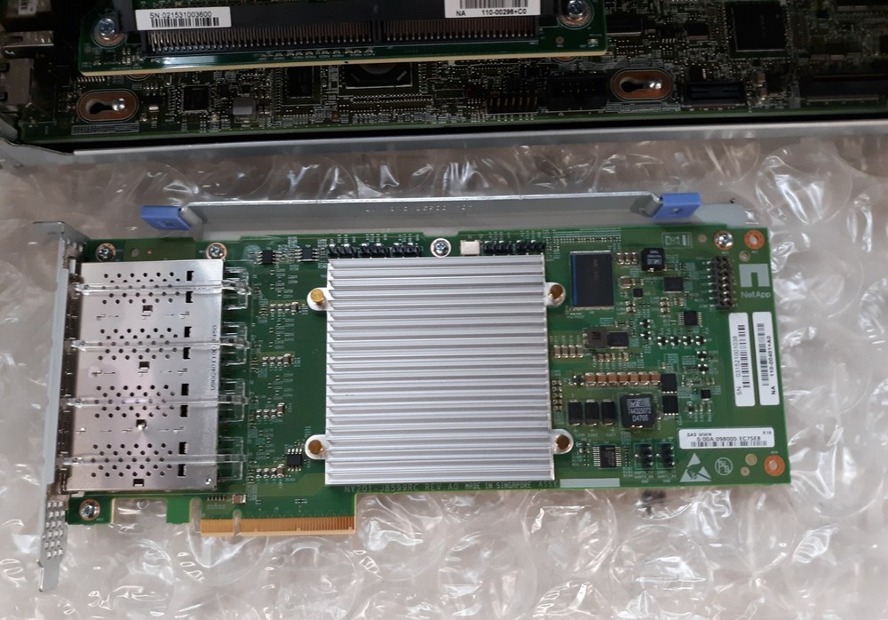 NetApp 111-01208+C1 SAN Filer System Controller Module w/ 1x Proc+4x 8GB PC3 RAM