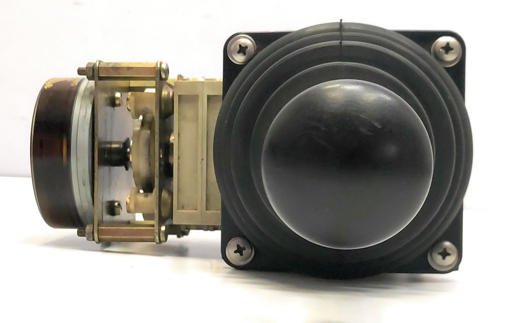 W. Gessmann D-7105 V64 +02zp Joystick Controller