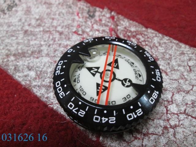 SCUBA DIVING PRE-OWNED GENESIS COMPASS MODULE EXCELLENT CONDITION! SIDE-VIEW